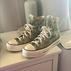 Converse Platform High Top in Tie Dye Green
